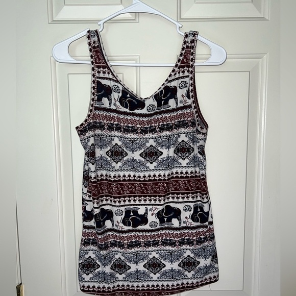 Rue 21 sleeveless top, large (might fit small/ medium best) - Picture 3 of 10